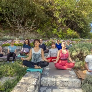 breath-of-life-yoga-meditation-retreat-indoor-meditation-retreat